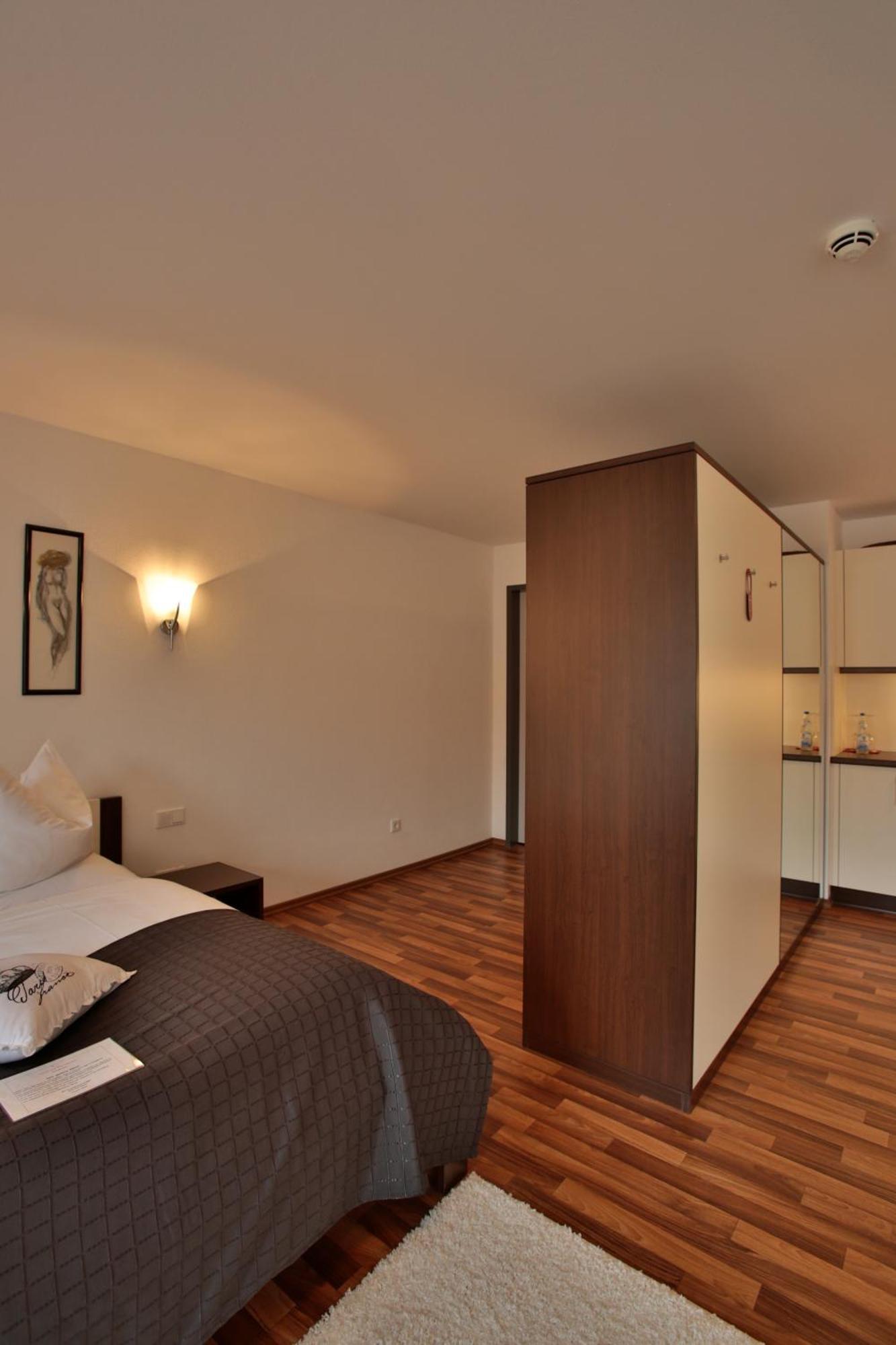 Hotel Am Marktplatz Gangkofen Habitación foto